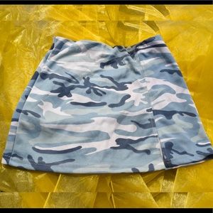 size L blue camo mini skirt